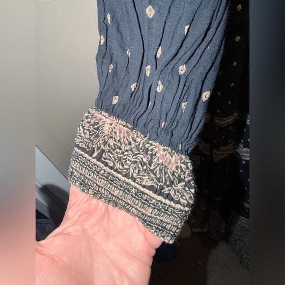 Wonderly Black and Cream Long Sleeve Maxi Dress - Picture 6 of 8